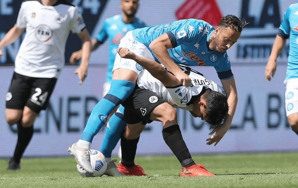 佛罗伦萨客场险胜排名逐渐攀升的简单介绍