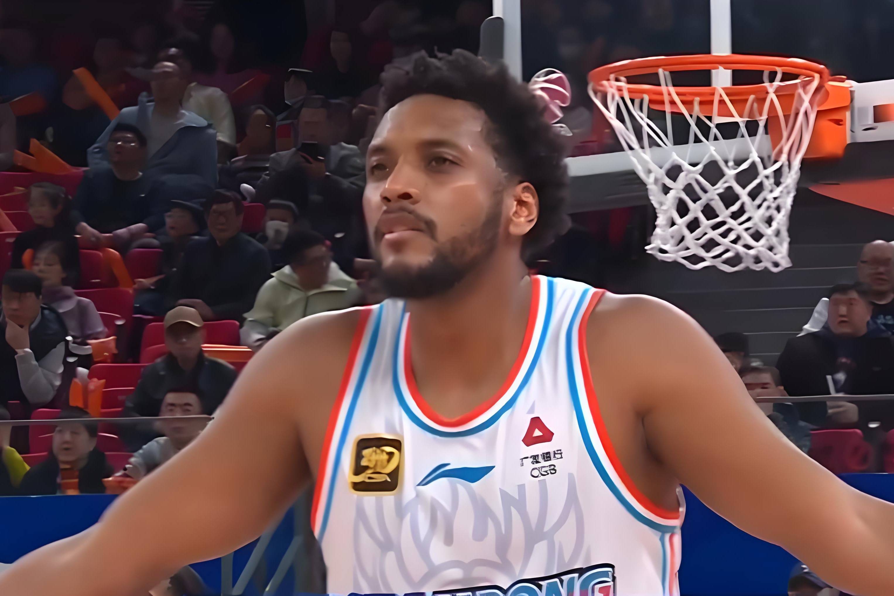 广东球员遭到山东困扰，迎来CBA失败