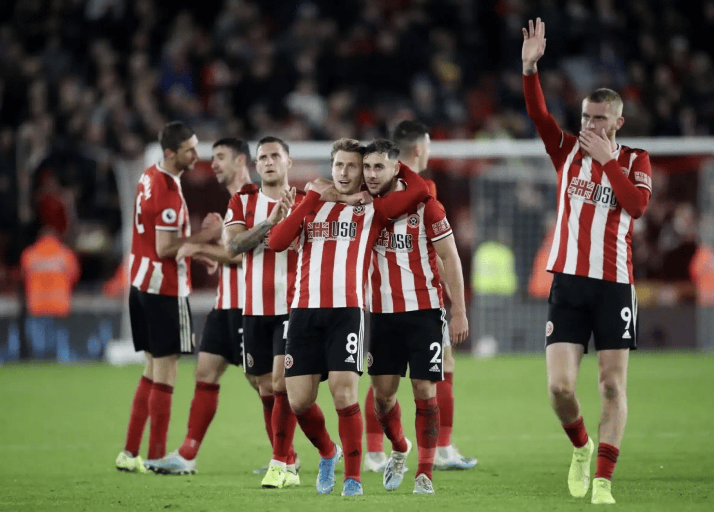 关于巴萨五连胜继续领跑积分榜，AC米兰主帅陷下课危机！的信息